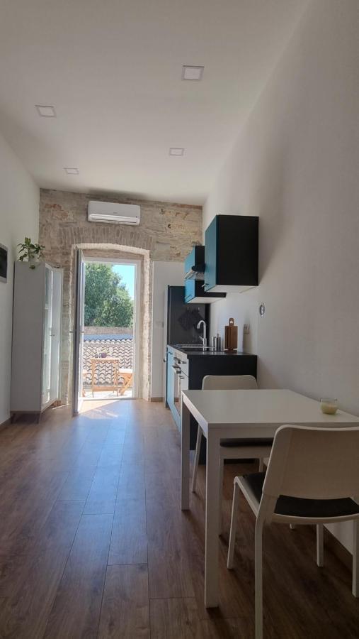 Central Studio Apartment Pula Exterior foto