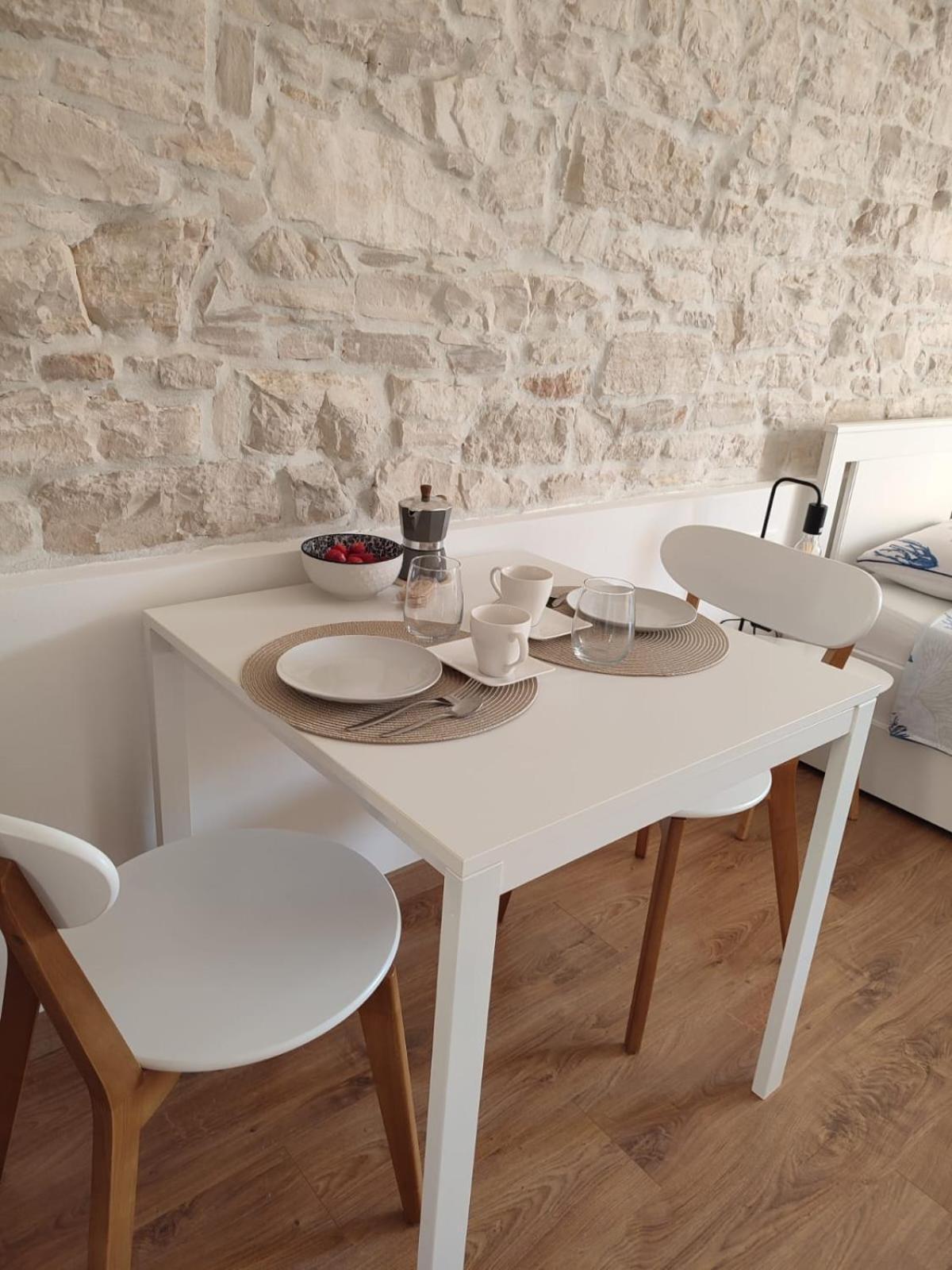 Central Studio Apartment Pula Exterior foto